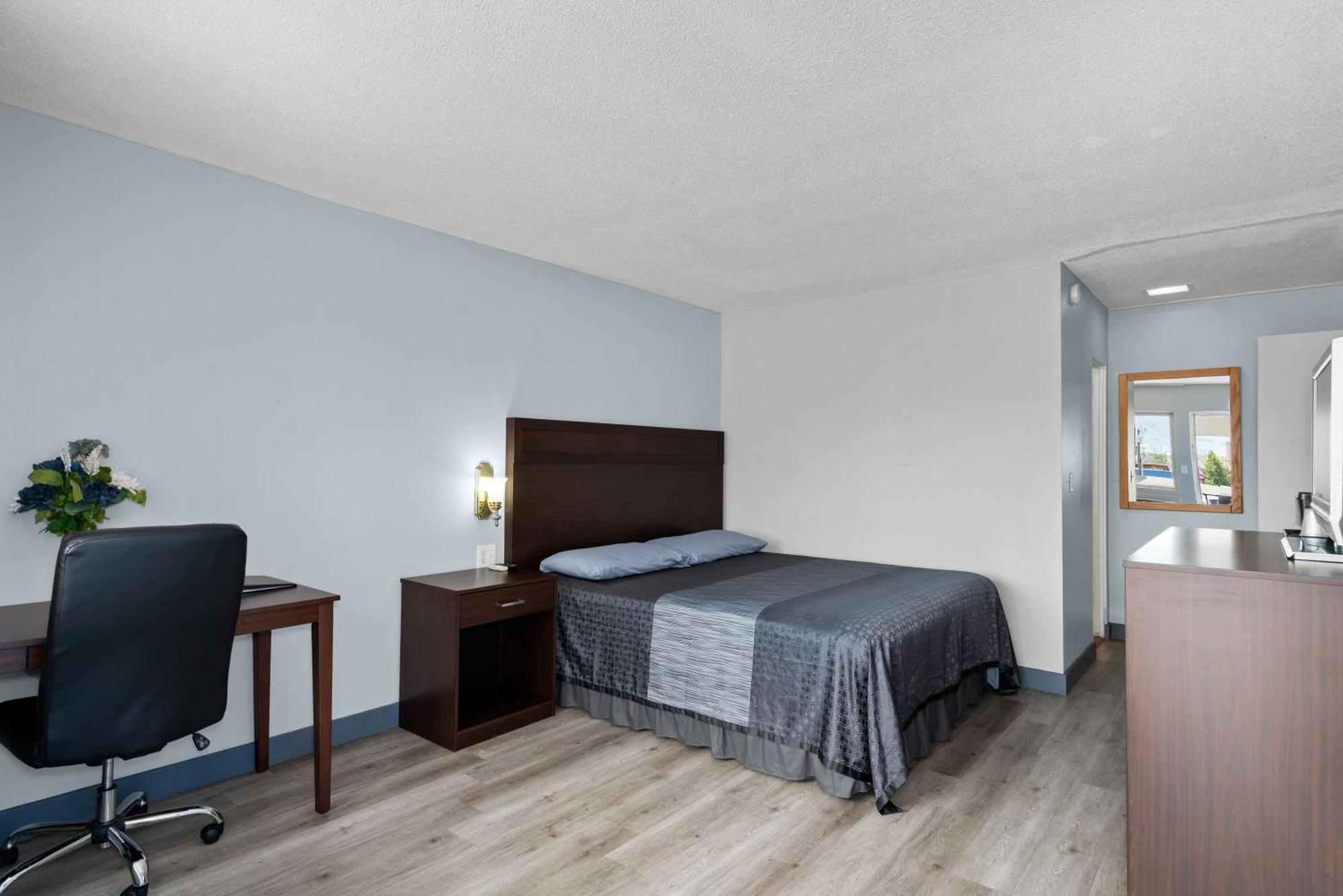 Holiday Lodge Wenatchee Ngoại thất bức ảnh