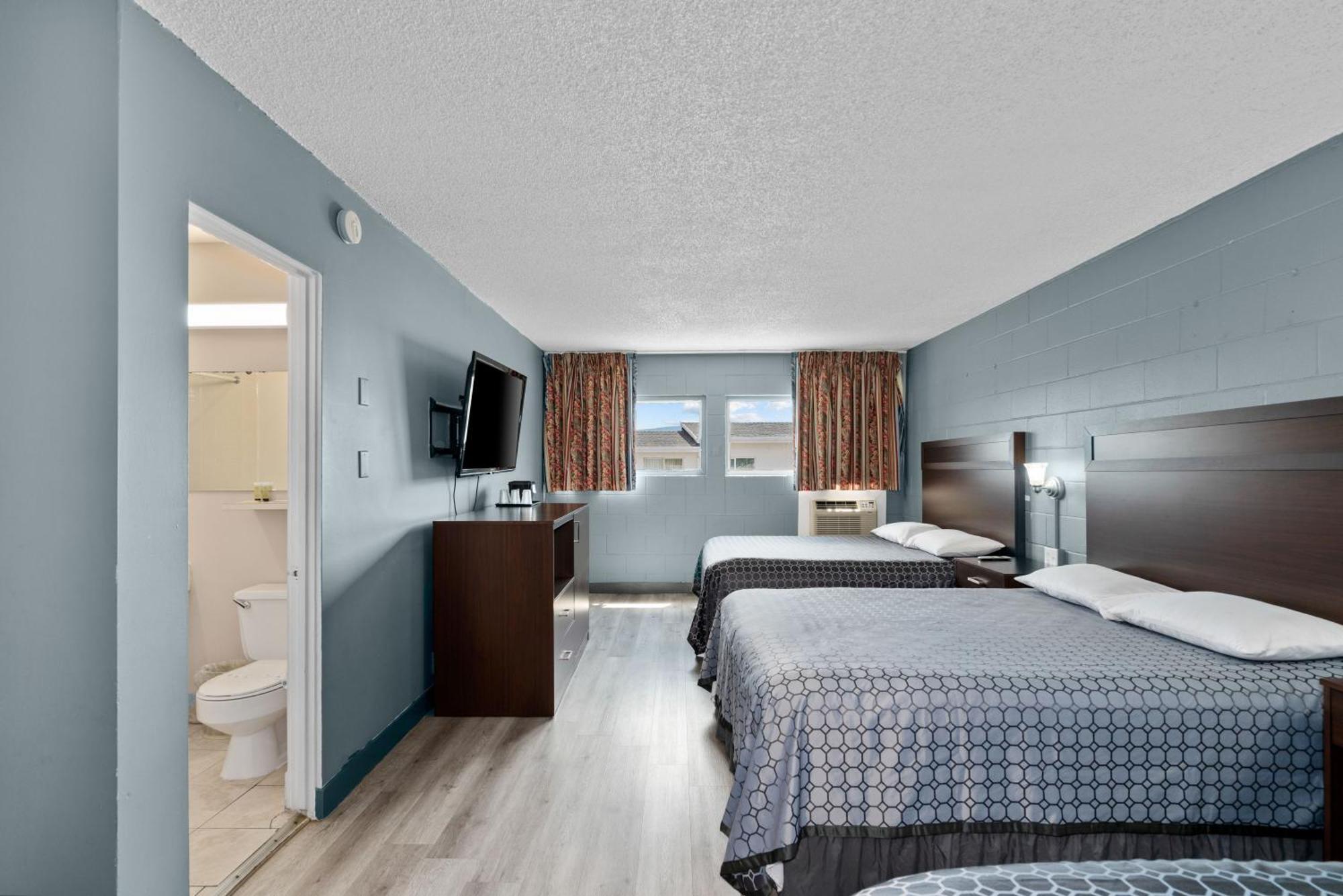 Holiday Lodge Wenatchee Ngoại thất bức ảnh