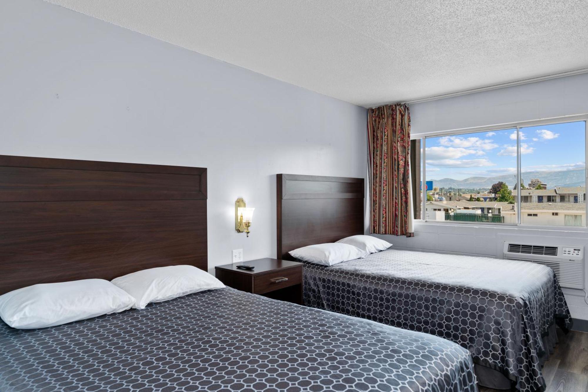 Holiday Lodge Wenatchee Ngoại thất bức ảnh