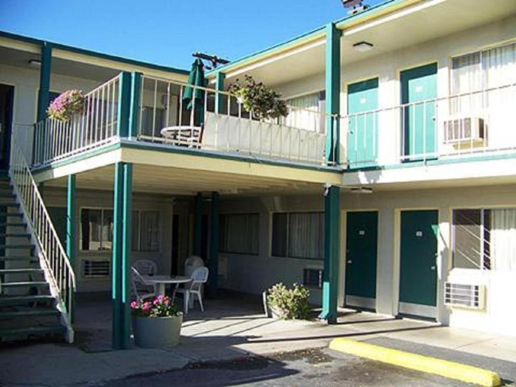 Holiday Lodge Wenatchee Ngoại thất bức ảnh